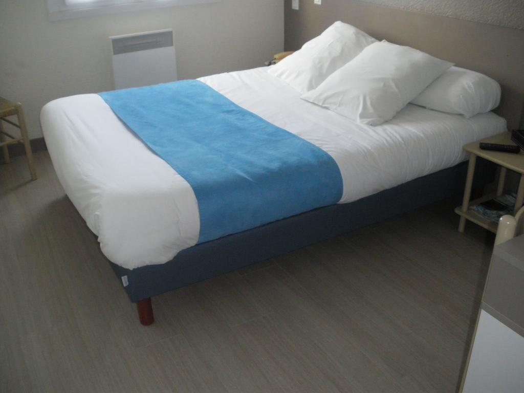 Hotel Du Port Конкарно Екстериор снимка